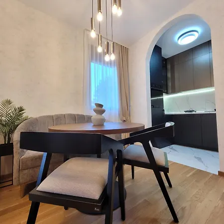 Royal アパート *