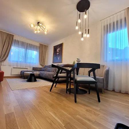 Royal * زلاتيبور