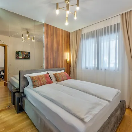 Апартаменты Royal *