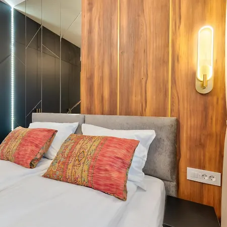 Апартаменты Royal *