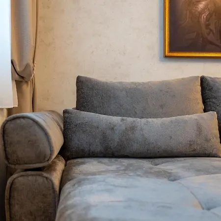 Royal アパート *